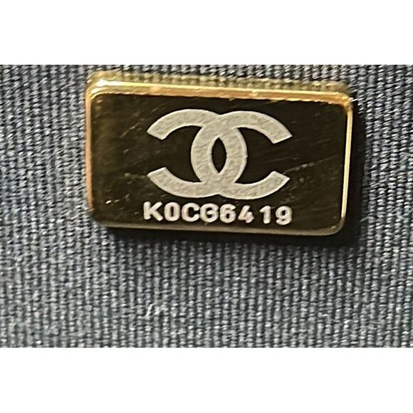 Chanel Oval Logo Chain Round Crossbody Bag Quilted Lambskin Black - Picture 7 of 7